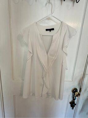 BCBGMaxAzria White Ruffle V-Neck Sleeveless Blouse